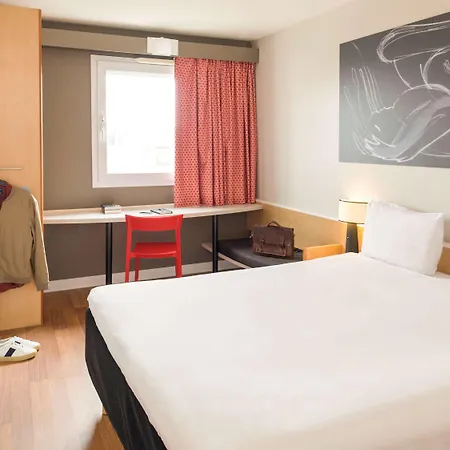 Ibis Madrid Fuenlabrada Hotel Exterior photo